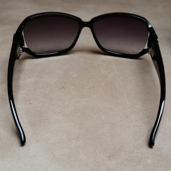 Gucci Medallion Sunglasses - Picture 3 of 7